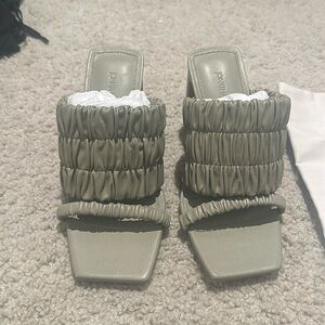 Jonathan Simkhai Mules